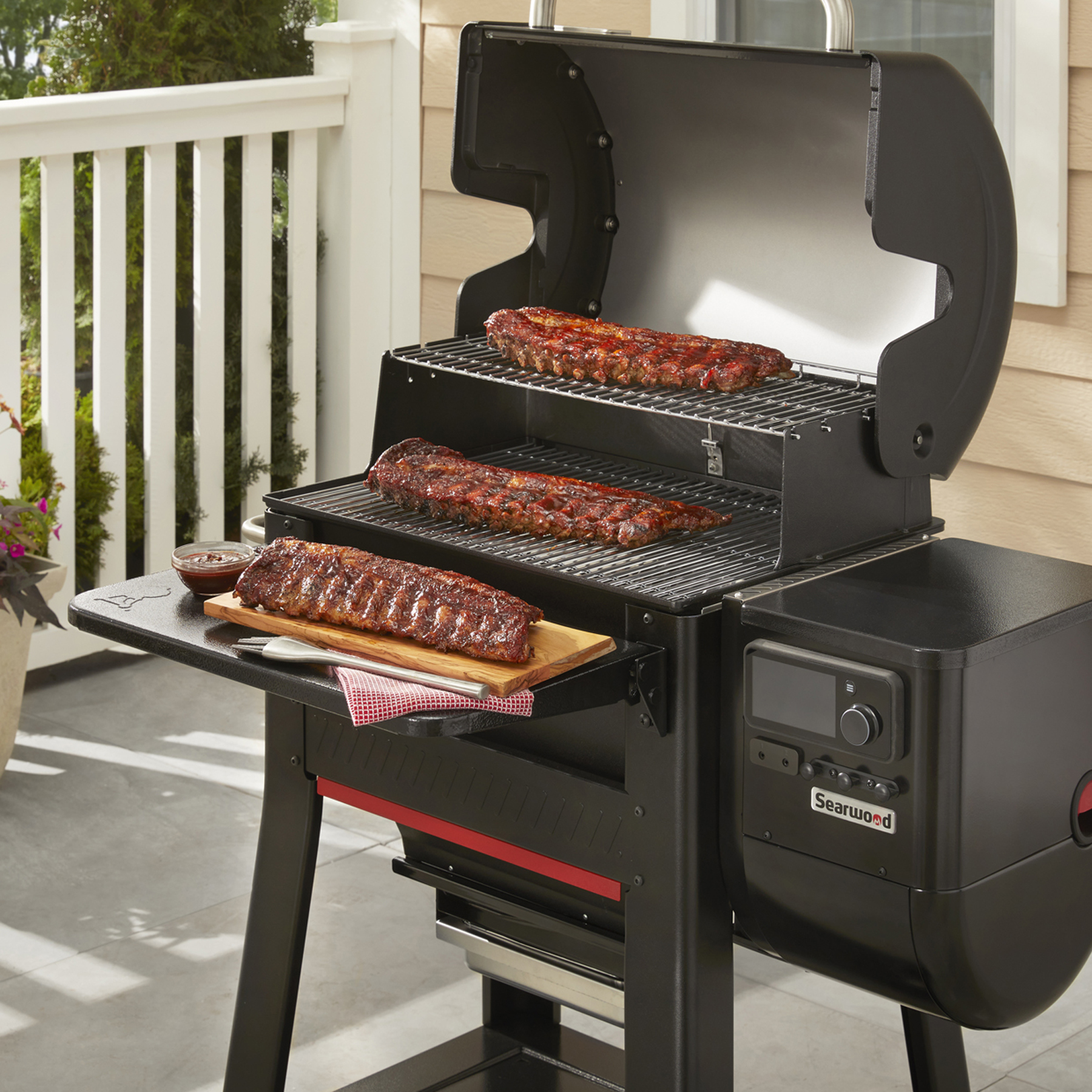 Складной передний столик Weber 3400108 для Searwood 600 и Smoque