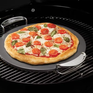 Глазурованный_камень_для_пиццы_Weber_GBS_3